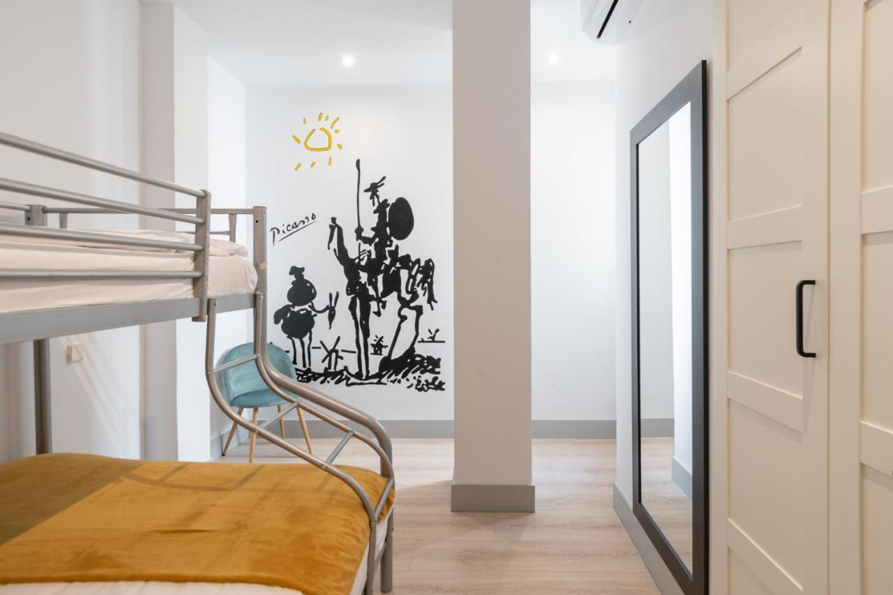 Exclusive Banksy Downtown, By Monaro***** Apartment Madrid Exterior photo